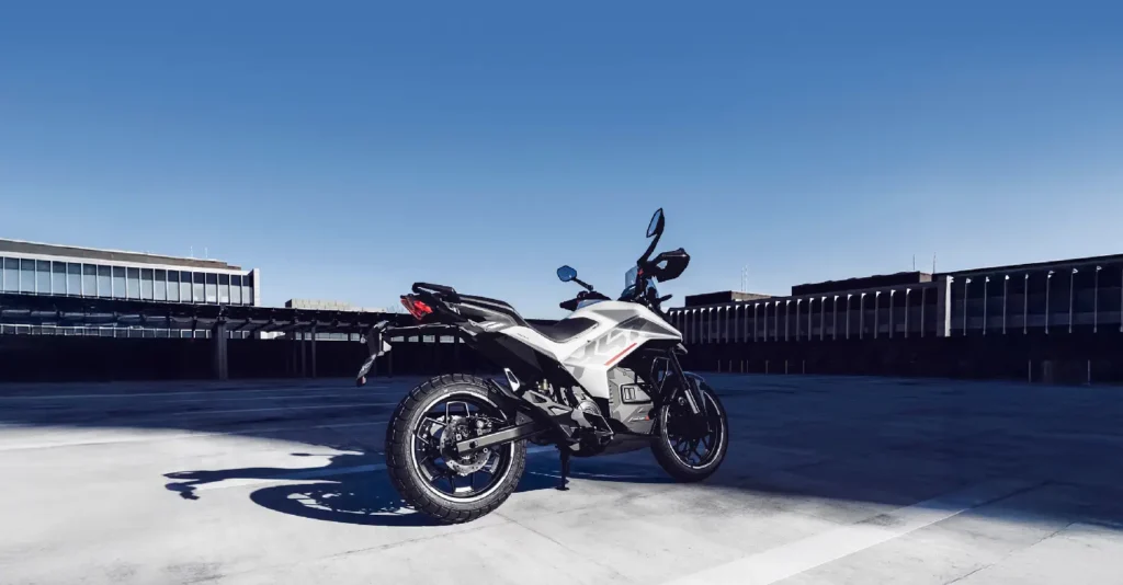 Ultraviolette X47 Crossover